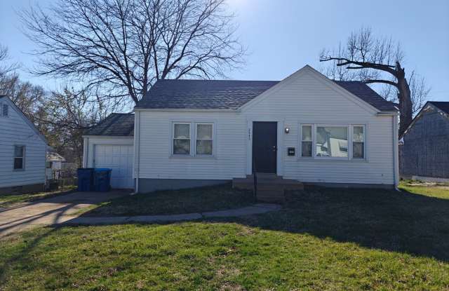 CHARMING 2 BED 1 BATH SINGLE FAMILY HOME photos photos