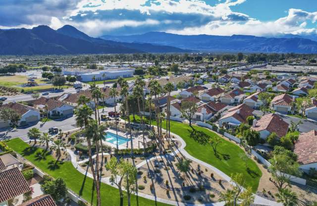 43852 Via Palma - 43852 Vía Palma, Palm Desert, CA 92211 43852 Via Palma - 43852 Vía Palma, Palm Desert, CA 92211