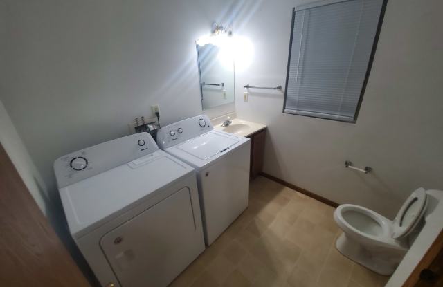 912 Logan St photos photos