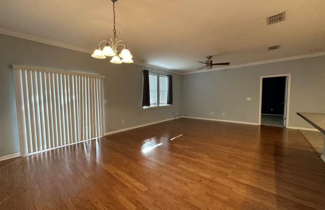 12173 HATHERDEN Court Gallery 4
