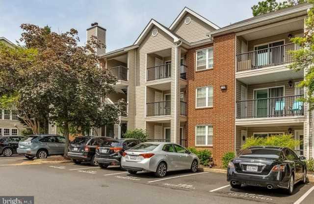 3305 WYNDHAM Circle Gallery 3