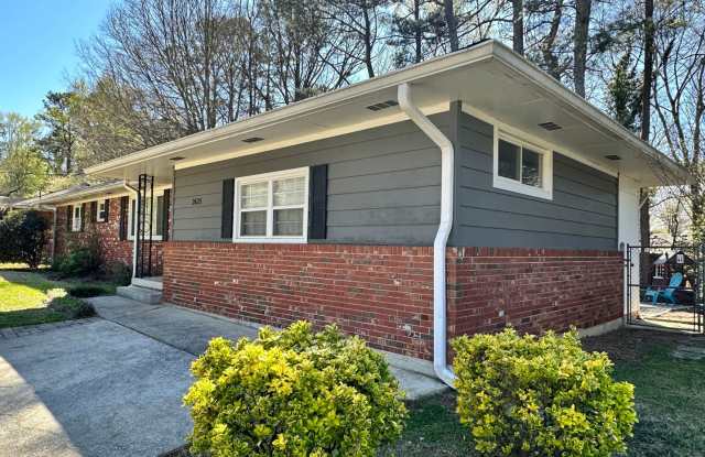 3 bedroom 2 bath home in a great area filled with tons of extras you will LOVE! photos photos