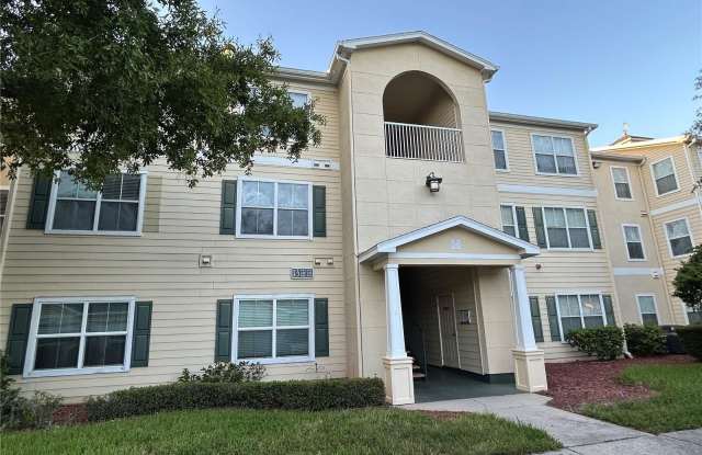 18414 BRIDLE CLUB Drive Gallery 1