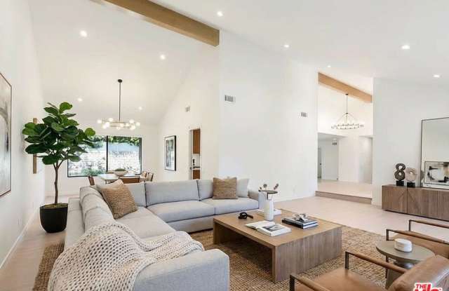 4933 Collett Ave photos photos