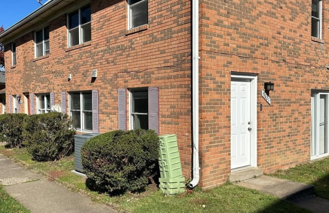 9621 HAGEL CIRCLE - 9621 Hagel Circle, Lorton, VA 22079