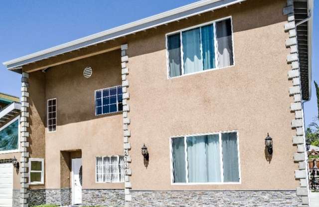 6736 Greenbush Ave B - 6736 Greenbush Avenue, Los Angeles, CA 91401