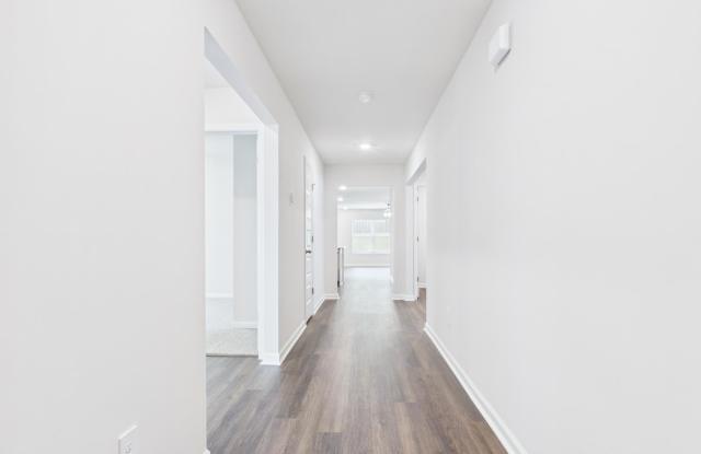 9910 Sequoyah Cove Drive SE Gallery 2