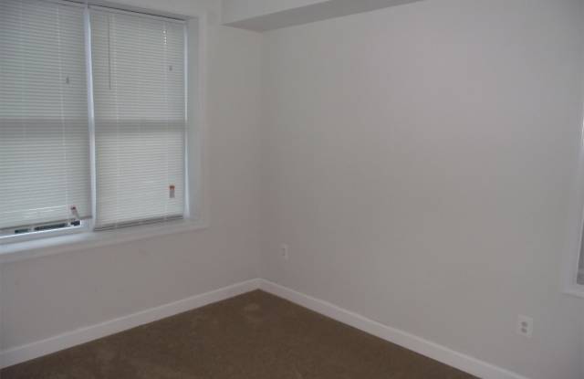 5344 Ames St NE - 2 Gallery 3