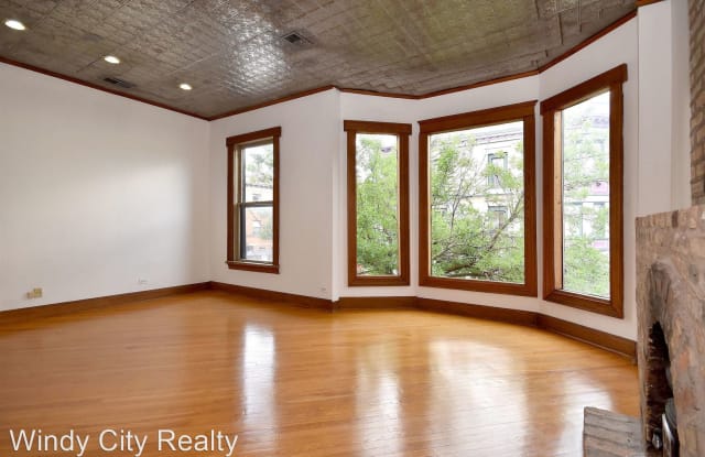 3322 N Halsted St - 3322 N Halsted St, Chicago, IL 60657