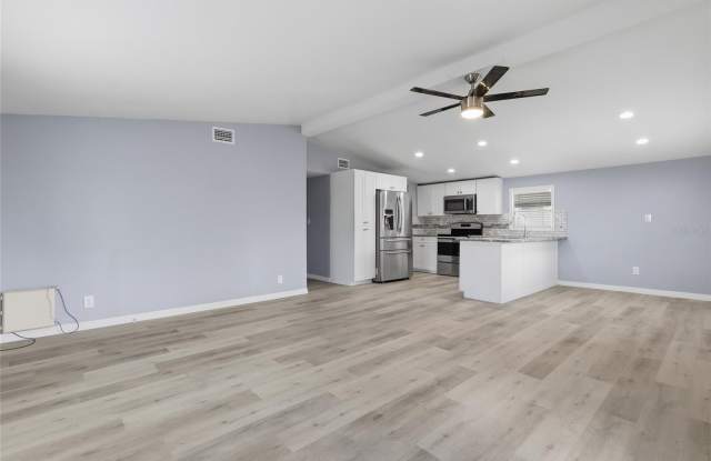 36131 ZINNIA Street Gallery 4