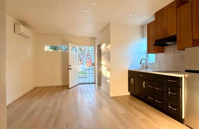 714 South Philadelphia Street photos photos