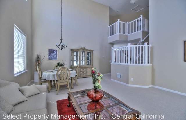 20859 Black Oak Dr Gallery 3