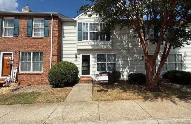 3 Bedroom Townhouse in Campbell County - 190 Mulberry Circle, Timberlake, VA 24502 3 Bedroom Townhouse in Campbell County - 190 Mulberry Circle, Timberlake, VA 24502