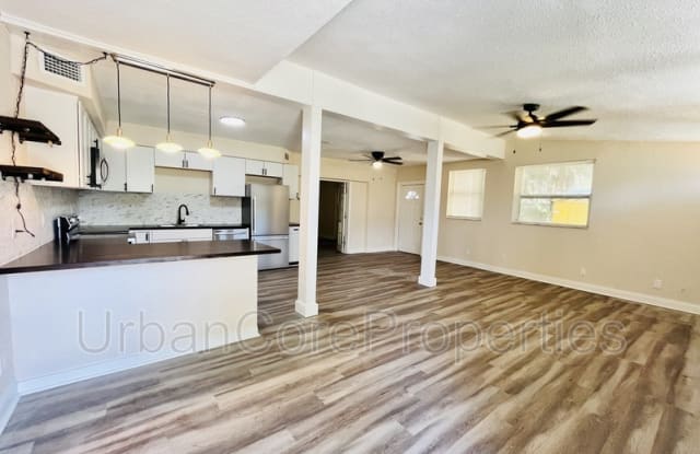 427 18th Ave N - 427 18th Avenue North, St. Petersburg, FL 33704