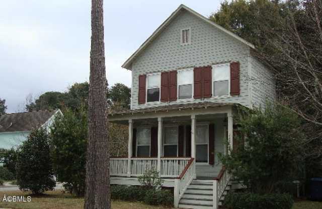 2652 Broad Street Gallery 2
