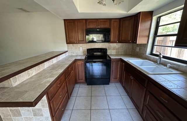 93 Springwood Square photos photos