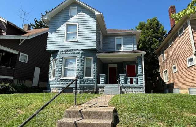 67-69 W Hudson Ave, - 69 photos photos
