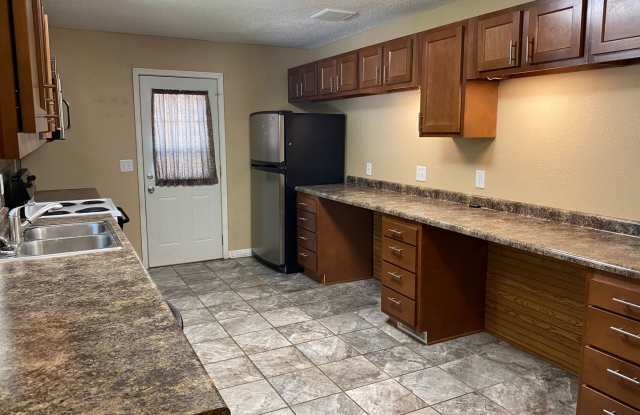 Check Out This Huge 4-Bedroom House! photos photos