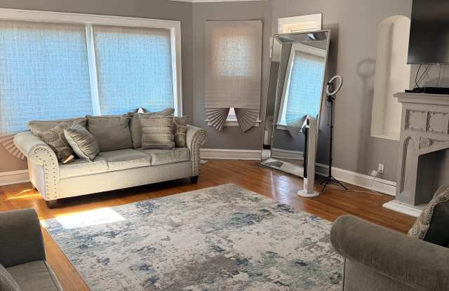 8015 South Eberhart Avenue Gallery 2