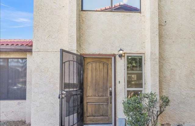 2437 E TRACY Lane unit: 2 - 2437 East Tracy Lane, Phoenix, AZ 85032