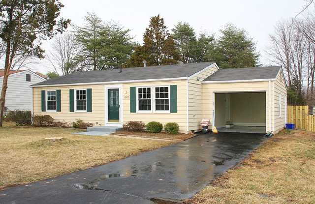 3br/1ba with 1 car garage and driveway. photos photos