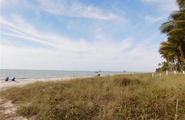 154 17th AVE S - 154 17th Avenue South, Naples, FL 34102
