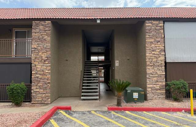 Beautiful Upstairs Unit in Bella Vita Guard-Gated Community photos photos