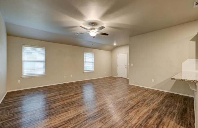 3/2 New Duplex in Piedmont Schools Gallery 4