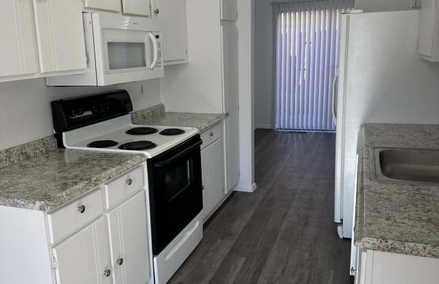942 Northern Way - 1 photos photos