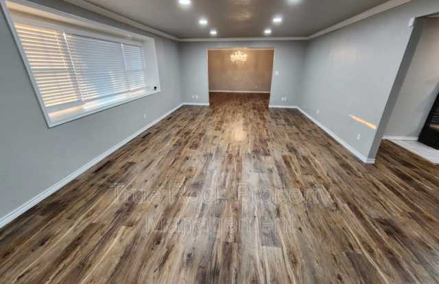 204 South Morrison Drive Gallery 3
