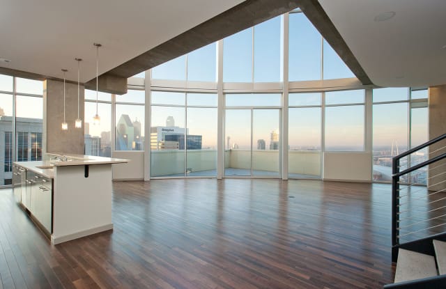 Glass House by Windsor photos photos