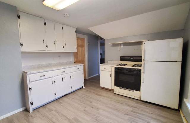 419 Delaware St., Front Upper photos photos