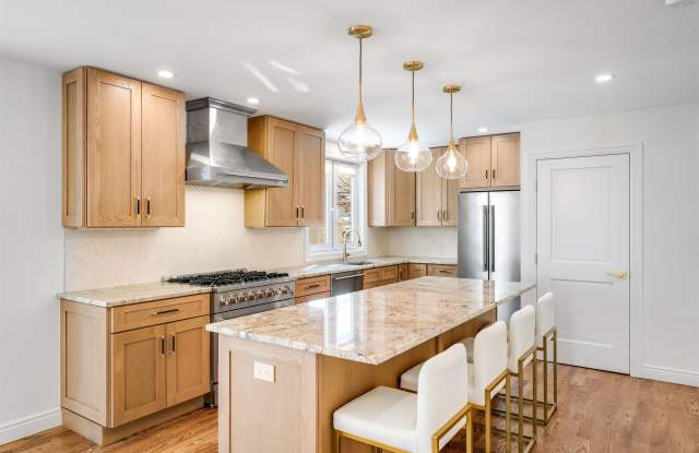 11 WALNUT ST photos photos