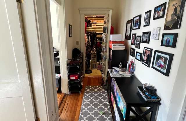 100 Queensberry St Gallery 4