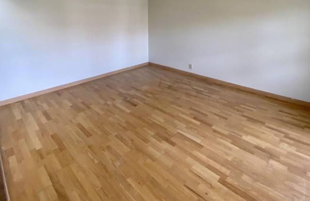 1218 Summit View Dr Gallery 2