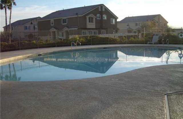 2 bed/2 bath condo in Aliante Gallery 3