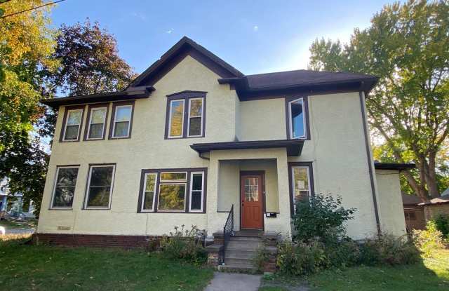 MUST SEE 6BD/2.5BA House + Office, Parking  Laundry! Avail. 9/1/25! - 728 6th Street Southeast, Minneapolis, MN 55414