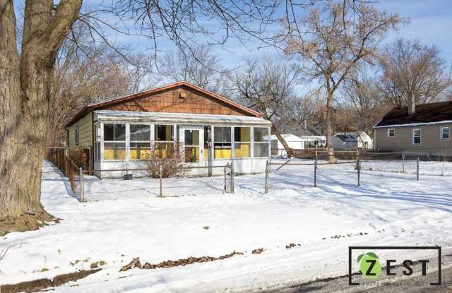 PRICE DROP!!! - 356 West Milton Avenue, Hazel Park, MI 48030