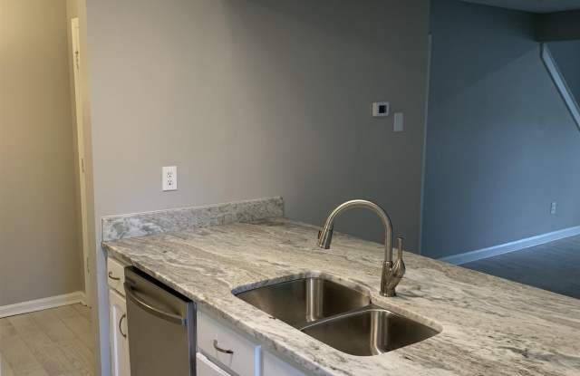 4834 STURBRIDGE Ln Gallery 3