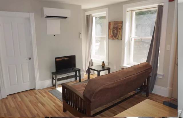 1300 N Calvert st - GR - 1st floor carriage house Gallery 2