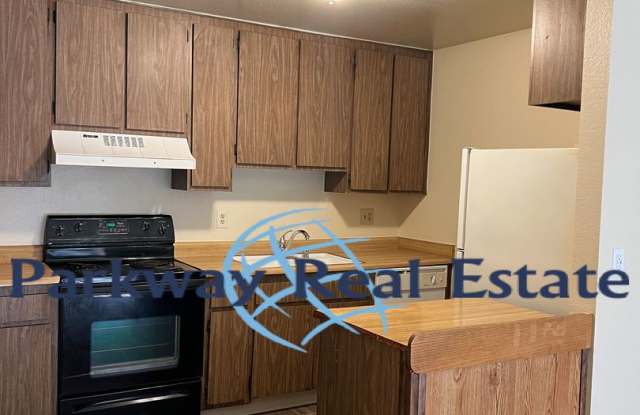 Downstairs 2 Bedroom 1 Bathroom Condo in El Cajon Gallery 3