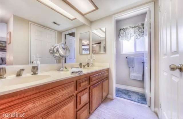 1540 E Heritage Pl Gallery 4