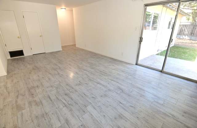 1295 Flora Ave, San Jose, spacious 2 bedroom 1 bath West San Jose duplex. Gallery 4
