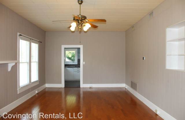 735 N Wall Gallery 4
