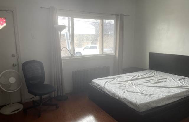 4923 Yew Street, Bedroom 1 photos photos