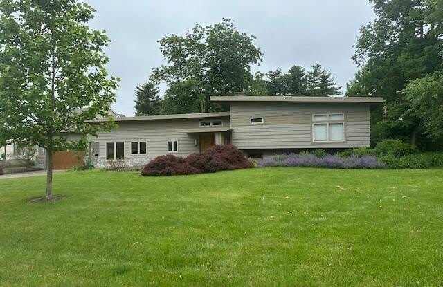 2530 Sherwin Road photos photos