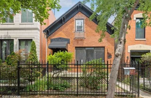 1840 W Huron Street photos photos
