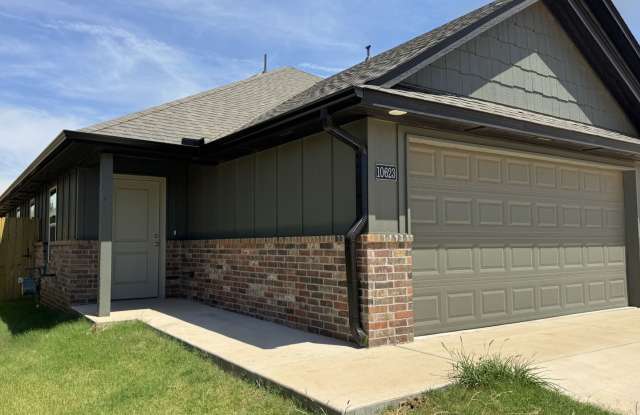 Brand New Stunning and Spacious 3 Bedroom 2 Bath Duplex in Mustang Schools Gallery 3