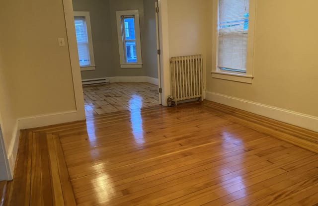 68 Mount Hope - 1st - 68 Mount Hope Street, Lowell, MA 01854