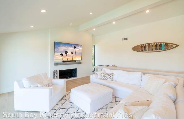 2805 Palos Verdes Drive West Gallery 2